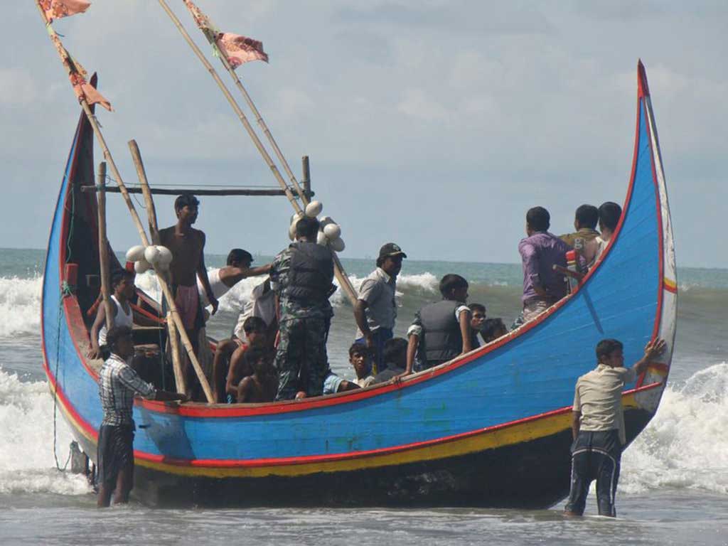 Photo d'un bateau transportant des migrants Rohingyas
