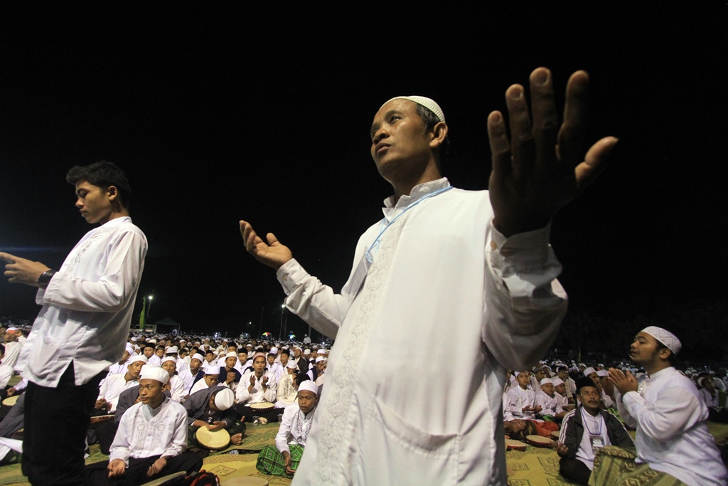 Le 10 août 2014, plus de 50 000 musulmans se sont rassemblés à Solo en Indonésie pour protester contre les attaques de Daech en Irak et en Syrie.