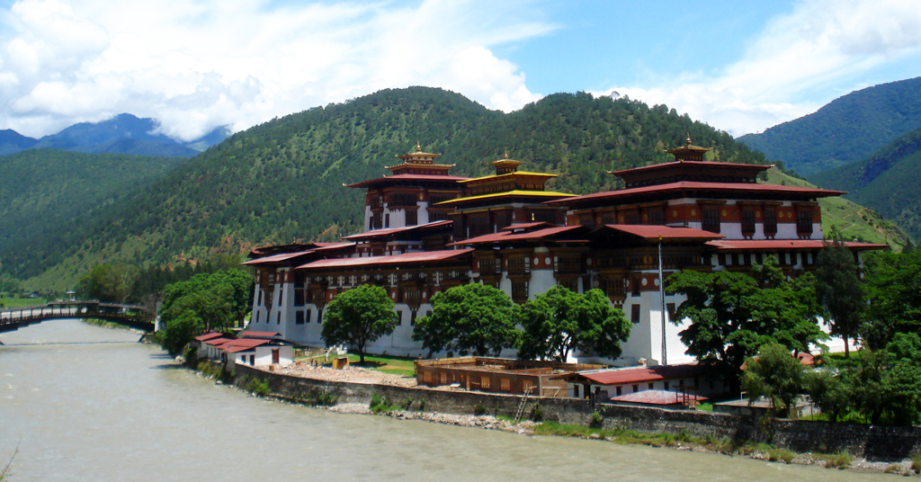 Le Dzong de Punaka.