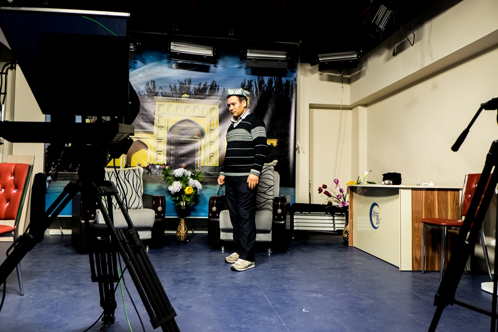 Dans les studios de Uygur TV à Istanbul