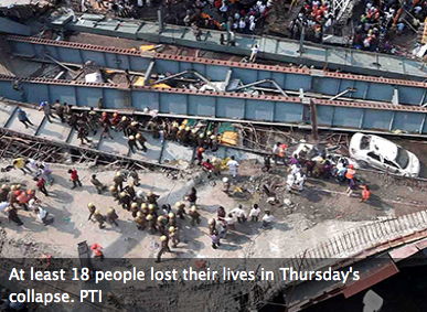 Inde : effondrement meurtrier d'un pont routier à Calcutta. Copie d'écran du Firstpost, le 1er avril 2016.