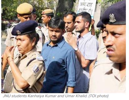 Les leaders étudiants Kanhaiya Kumar et Umar Khalid sont accusés "d'exciter les sentiments communautaires et liés aux castes" . Copie d'écran du “Times of India”, le 22 avril 2016.