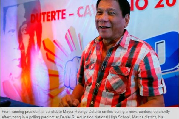 C'est le raz-de-marée électoral pour Rodrigo Duterte à la présidentielle aux Philippines. Le nouveau président souhaite déjà réécrire la Constitution. Copie d'écran du "Philippine Star", le 10 mai 2016