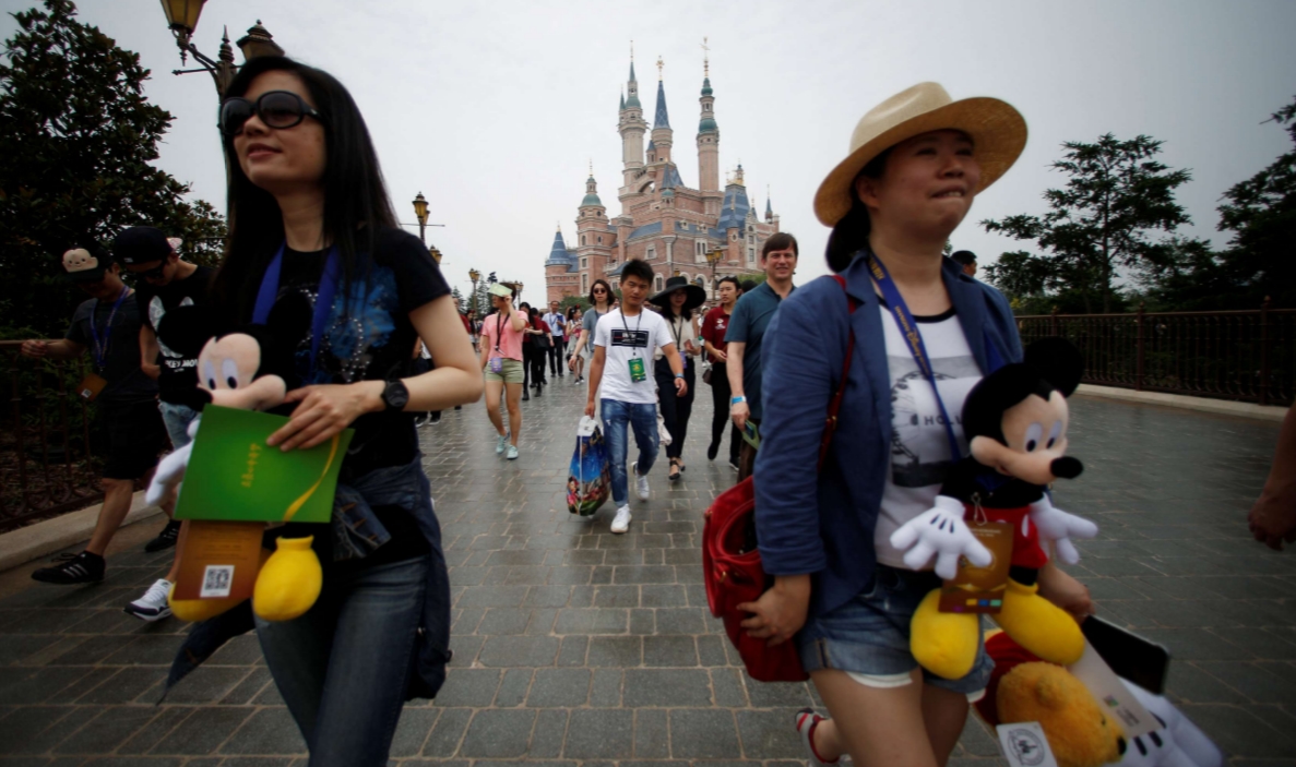Après 5 ans de travaux, Disney ouvre son troisième parc d'attraction en Asie. Copie d'écran du South China Morning Post, le 16 juin 2016.