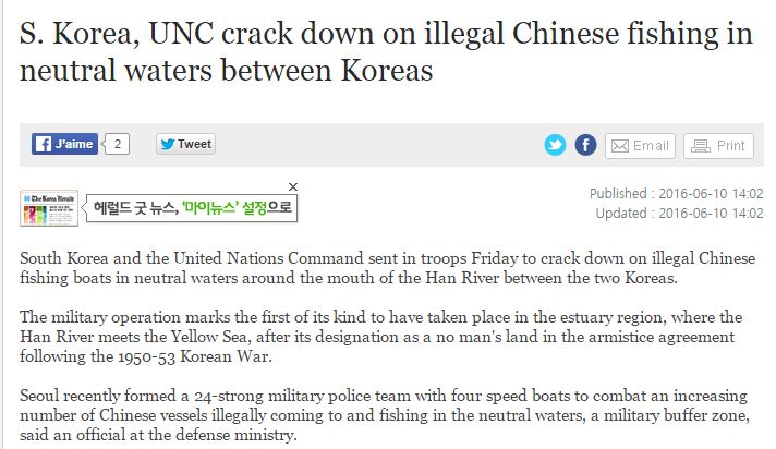 La Corée, aidée de l'ONU a envoyé des troupes pour lutter contre la pêche illégale de chalutier chinois. Copie d'écran du Korea Herald, le 10 juin 2016.