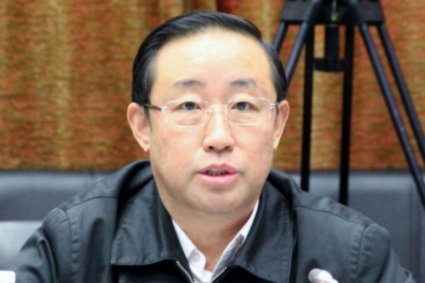 Le chef adjoint de la police nationale chargé en 2013 de diriger l'enquête sur Zhou Yongkang a été destitué du Comité des Affaires politiques et législatives du Parti. Copie d'écran du South China Morning Post, le 19 août 2016.