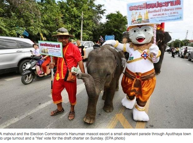 Le gouvernement thaïlandais a deployé 700 000 personnes pour inciter le peuple à aller voter pour le référendum constitutionnel, ce dimanche 7 août. Copie d'écran du Bangkok Post, le 4 août 2016.