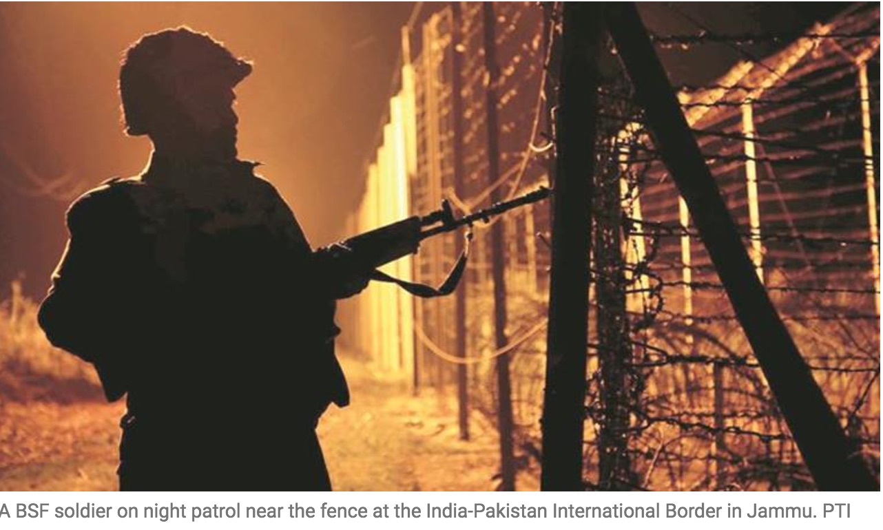 Six hommes ont attaqué un poste de police indien à la frontière avec le Pakistan, Copie d'écran du Indian Express, le 20 octobre 2016.