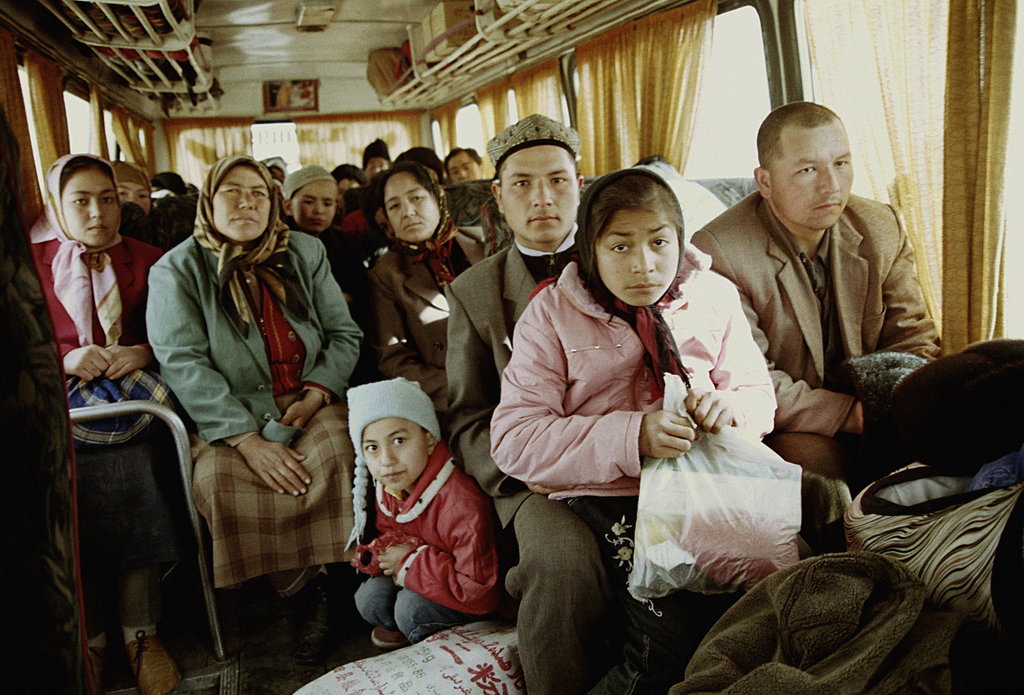 Bus de campagne, Hotan 2004.