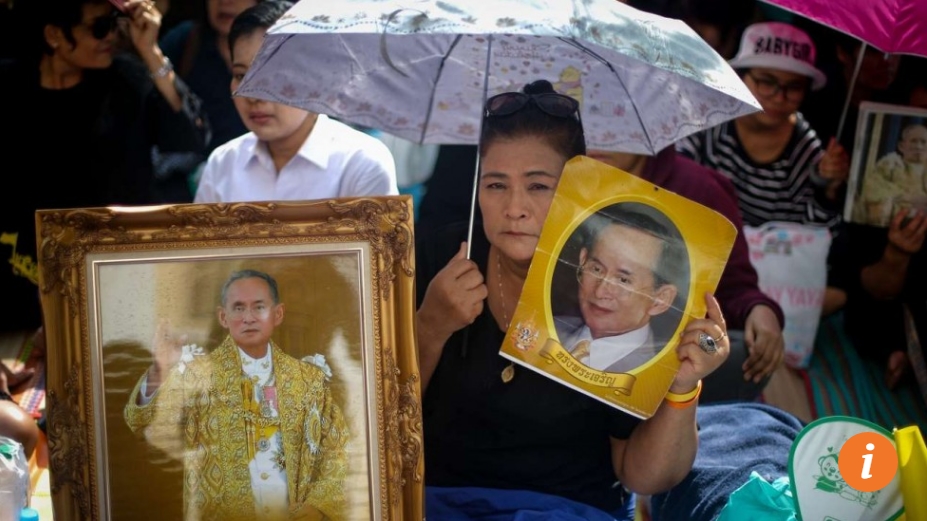 La Thaïlande, déjà discrète sur la scène régionale depuis 2014, devrait encore plus s'effacer à la suite du décès du roi Bhumibol. Ce qui remet en cause le "pivot" américain vers l'Asie. Copie d'écran du South China Morning Post, le 14 octobre 2016.