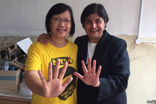 En Malaisie, la secrétaire du mouvement de la société civile Bersih a été libérée lundi 28 novembre 2016, après 10 jours de détention. (Crédits : Ambiga Pix)