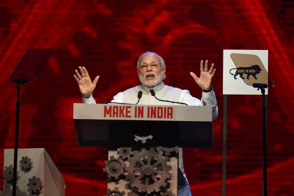 Le Premier ministre indien Narendra Modi lors de la cérémonie d'ouverture de la "semaine du Make in India" à Mumbai le 13 février 2016. (Crédits : AFP PHOTO / PUNIT PARANJPE / AFP PHOTO / PUNIT PARANJPE)