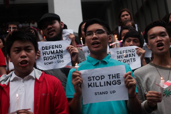 Manifestation aux Philippines pour les droits de l'homme et contre les milliers de meurtres extrajudiciaires dans le cadre de "guerre anti-drogue" lancée par le président Rodrigo Duterte. (Source : Bulatlat)