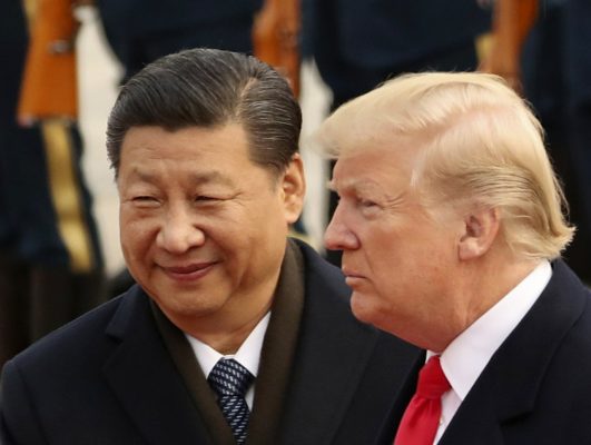Possible, un accord commercial entre le président chinois Xi jinping et son homologue américain Donald Trump reste improbable à cause de la rivalité technologique entre les deux puissances. (Source : AP News)