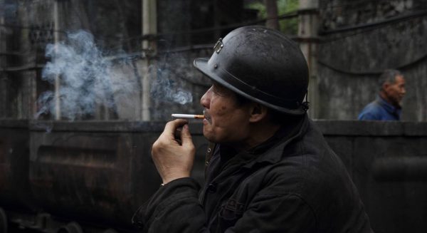 Mineur chinois dans la province du Shaanxi au nord-est de la Chine. (Source : Sxcoal)
