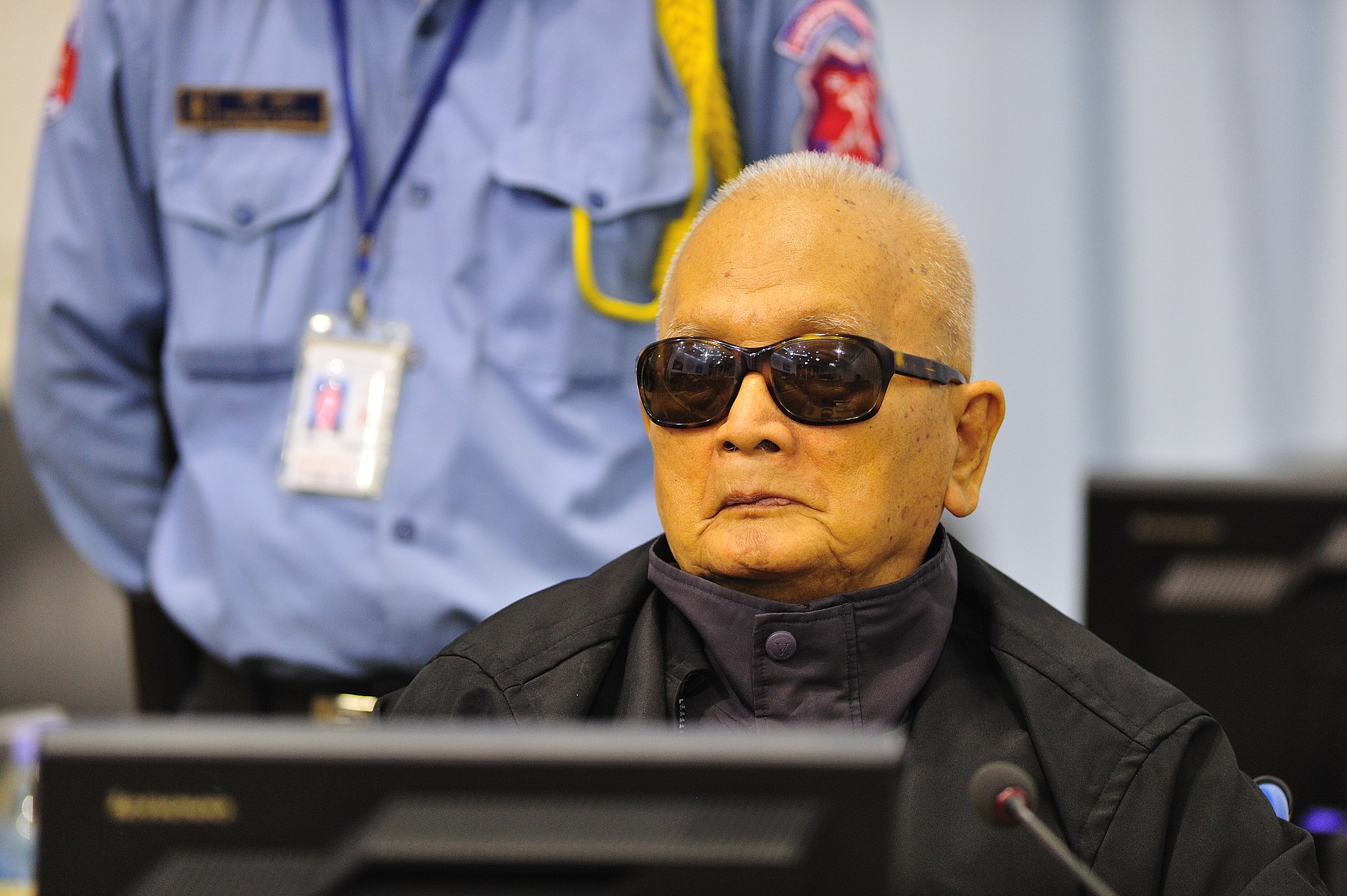 Condamné en 2014 à la prison à perpétuité pour crimes contre l'humanité et génocide, Nuon Chea, "frère numéro deux" des khmers rouges est mort le 4 août 2019. (Source : Wikimedia commons)