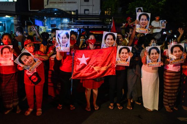 Selon des résultats partiels, la Ligue nationale pour la Démocratie (LND) d'Aung San Suu Kyi remporterait les élections du 8 novembre 2020 avec plus de 60 % des suffrages. (Source : NYT)