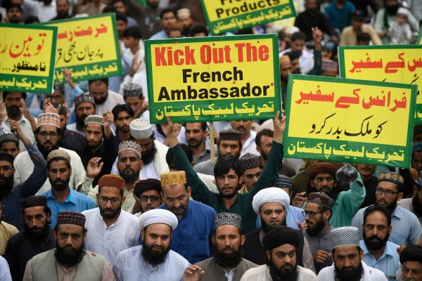 Manifestation organisée par la formation islamiste Tehreek-i-Labbaik Pakistan (TLP), demandant l'expulsion de l'ambassadeur de France au Pakisyan, à Lahore, le 17 novembre 2020. (Source : Eastern Eye)