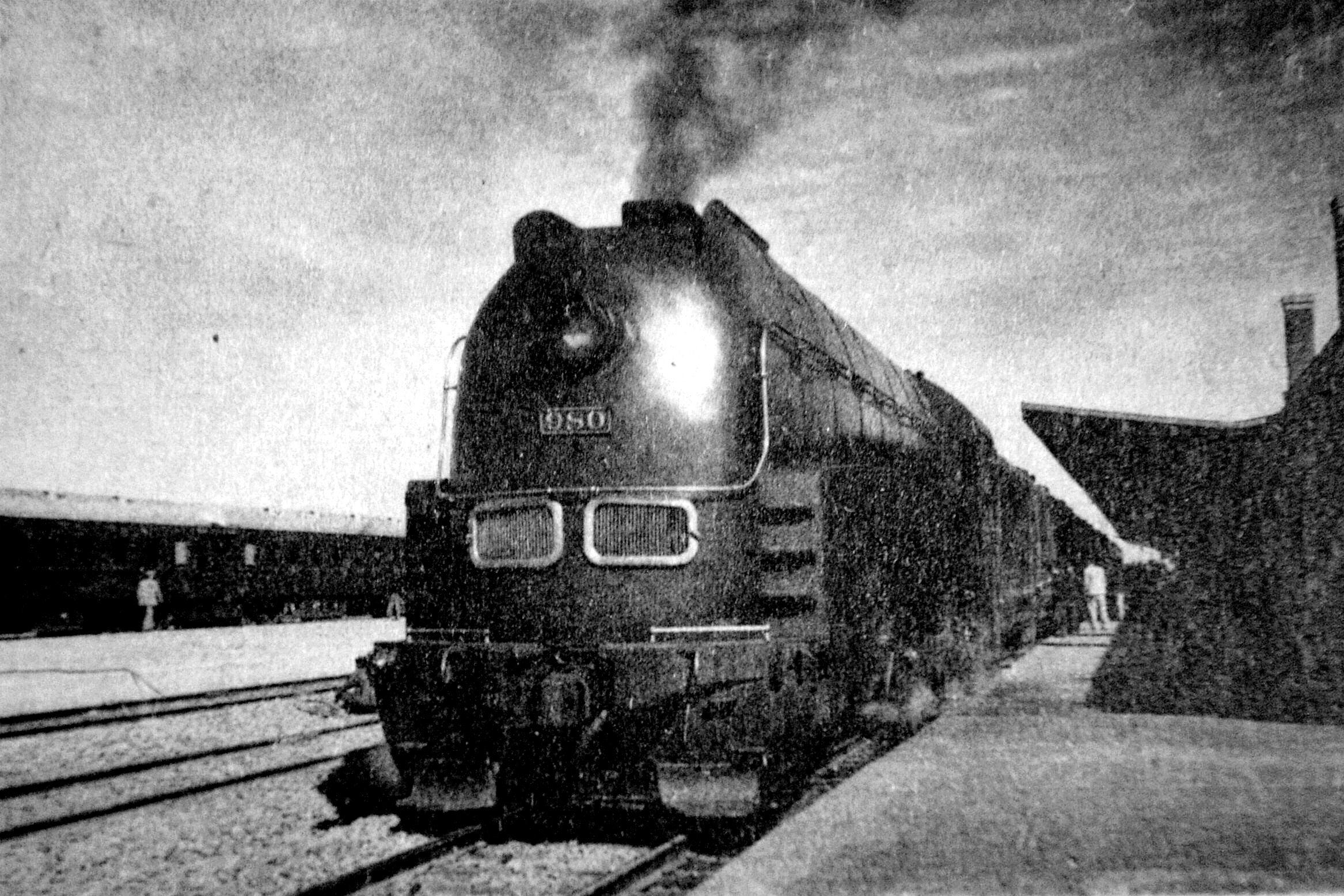 L'Asia Express, fleuron de la Société des chemins de fer de Mandchourie du Sud (South Mandchuria Railways - SMR), à l’époque la locomotive la plus rapide du monde. (Source : Excite)