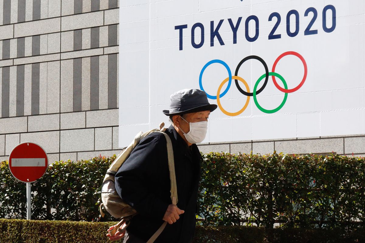 Malgré la crise sanitaire et l'opposition d'un majorité de l'opinion publique, le gouvernement japonais de Yoshihide Suga est déterminé à organiser les Jeux Olympiques de Tokyo du 23 juillet au 8 août 2021. (Source : Onsports)