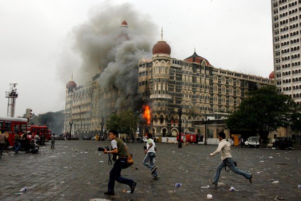 Du 26 au 29 novembre 2008, les attaques de Bombay ont fait 174 morts, dont une quarantaine de ressortissants étrangers et plus de 300 blessés. (Source : NYT)