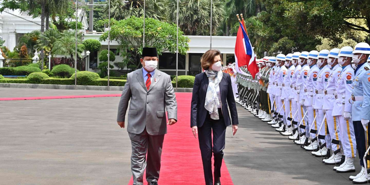 Le ministre indonésien de la Défense Prabowo Subianto et la ministre française des Armées Françoise Parly à Jakarta, le 10 février 2022. (Source : Knowledia)