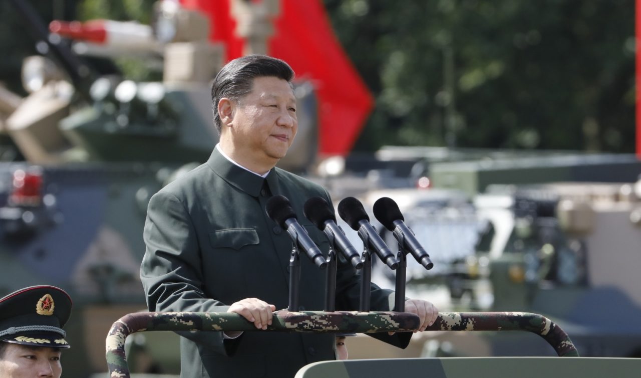 Photo Essai : « Un autre monde, l’ère des dictateurs » par Alain Frachon, les ambitions de la Chine en question