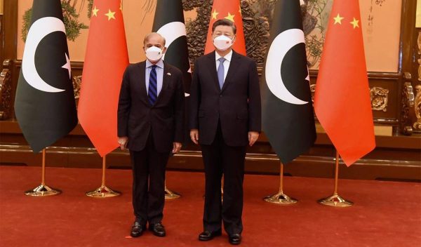 Le président Xi Jinping reçoit à Pékin le Premier ministre pakistanais Shehbaz Sharif, le 3 novembre 2022. (Source : The Hindu)