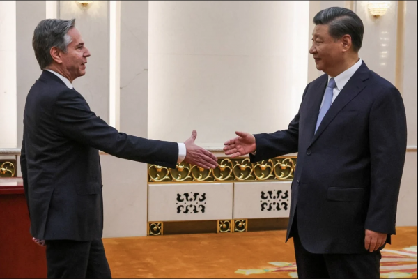 Le président chinois chinois Xi Jinping reçoit le secrétaire d'État américain Antony Blinken dans le Grand Hall du Peuple à Pékin, le 20 juin 2023. (Source : SCMP)