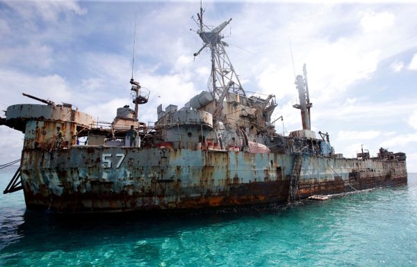 Le BRP Sierra Madre. (Source : Wikimedia Commons)