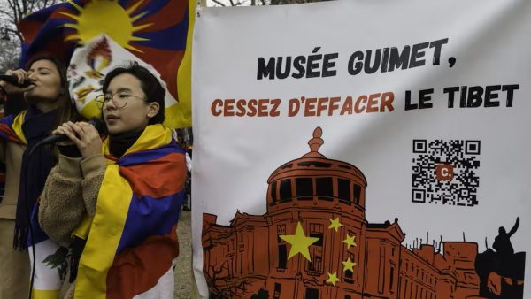Une manifestation contre la politique d'effacement du mot « Tibet » organisée à Paris le 5 janvier 2025 (ERIC BRONCARD / HANS LUCAS)