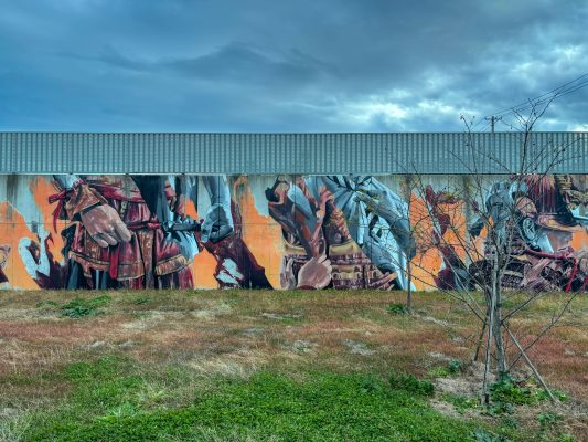 Le quartier artistique de Futaba est un projet lancé par Joe Takasaki et la société d'art mural « OVERALLS », afin de redonner vie à la ville de Futaba dans la préfecture de Fukushima, qui a dû être entièrement évacuée suite à l'accident de la centrale nucléaire.