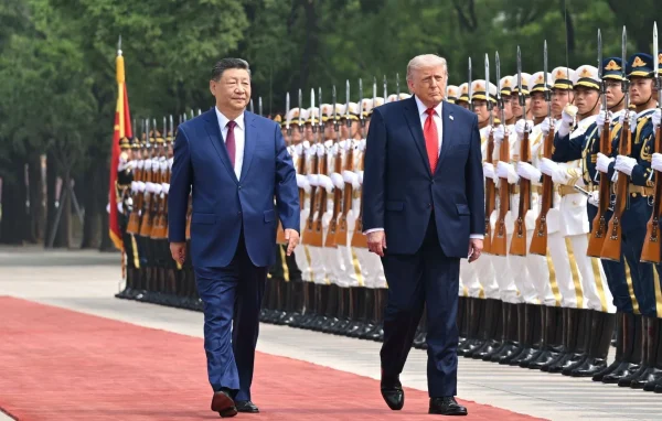 Donald Trump et Xi Jinping passent ren revue un détachement de l'armée chinoise. DR.
